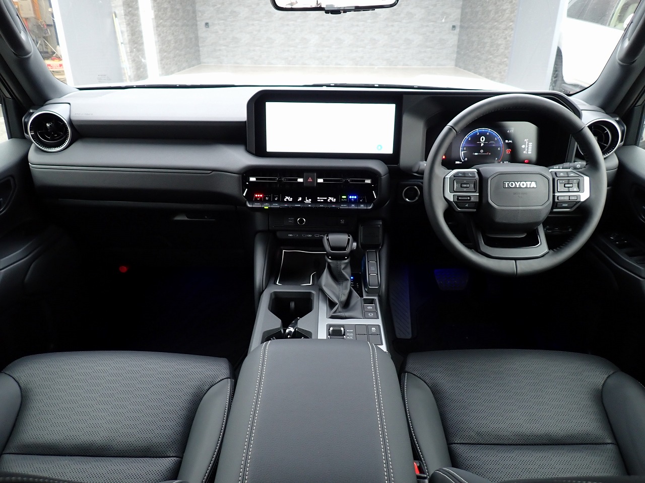 TOYOTA Land Cruiser 250
