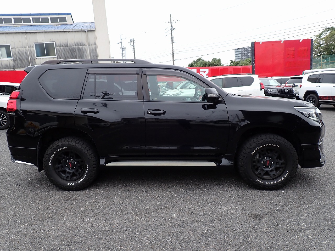TOYOTA Land Cruiser Prado
