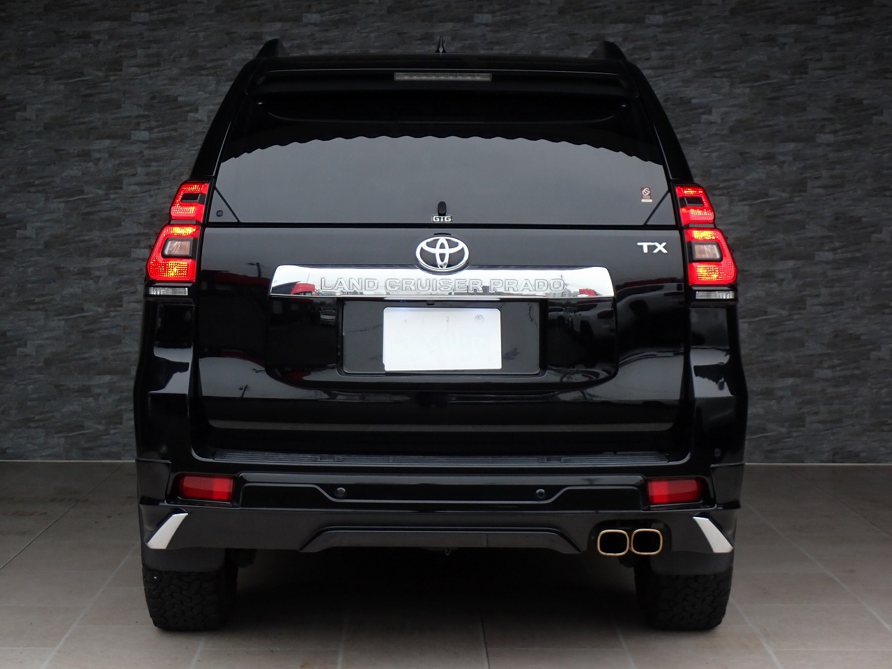 TOYOTA Land Cruiser Prado