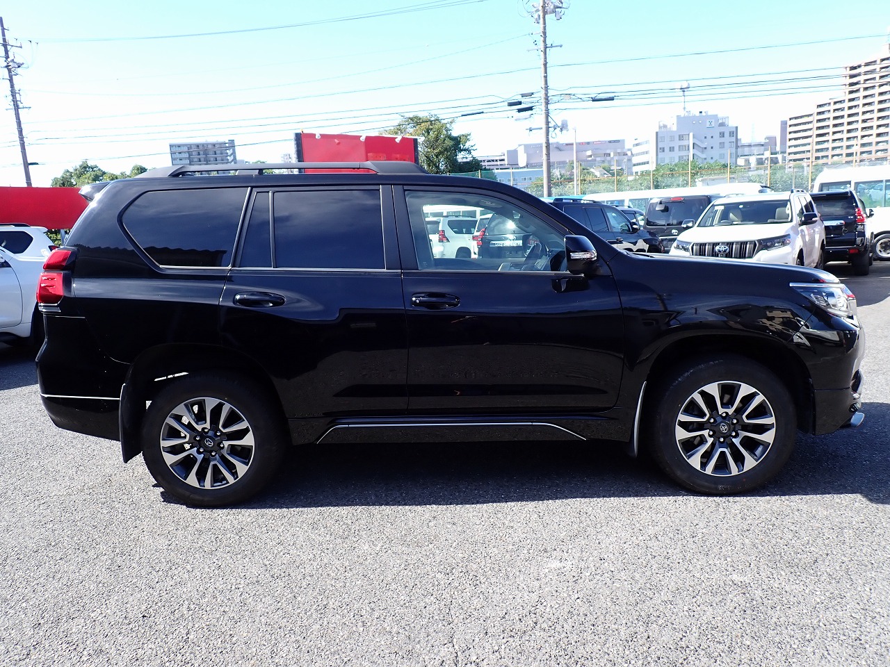 TOYOTA Land Cruiser Prado