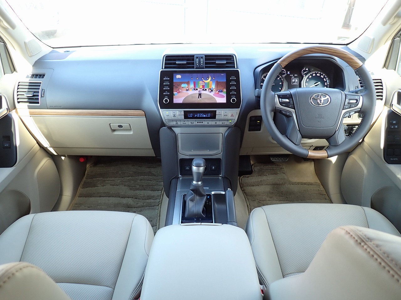 TOYOTA Land Cruiser Prado