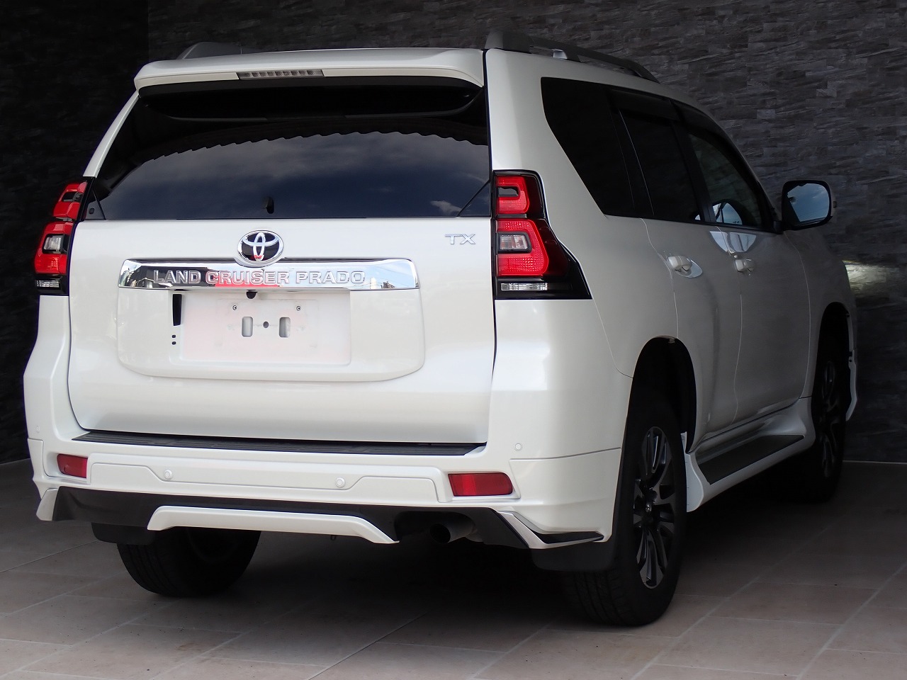TOYOTA Land Cruiser Prado