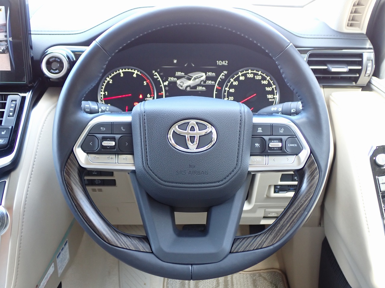 TOYOTA Land Cruiser