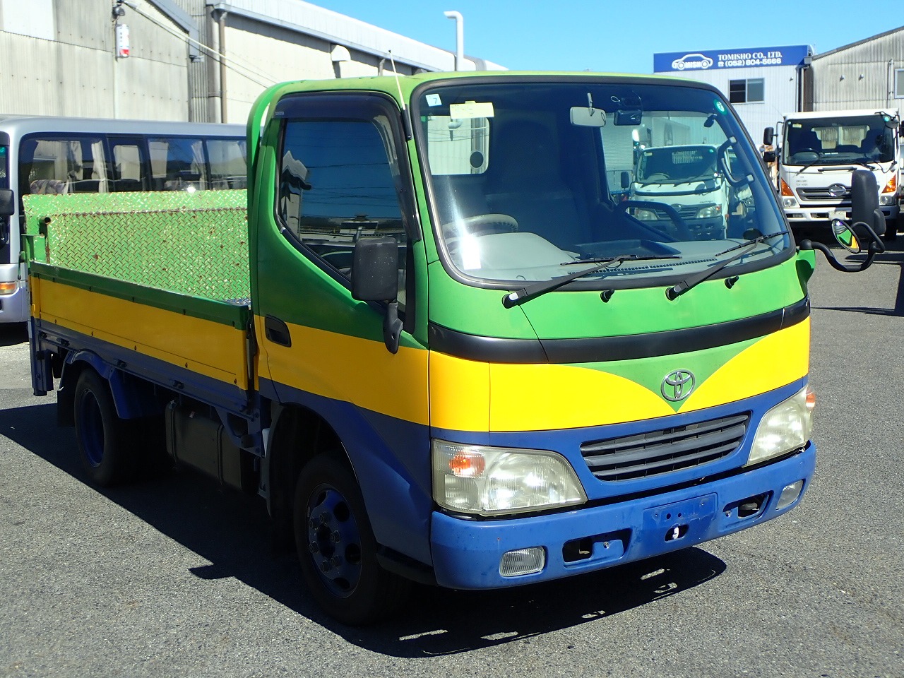 TOYOTA Dyna Truck