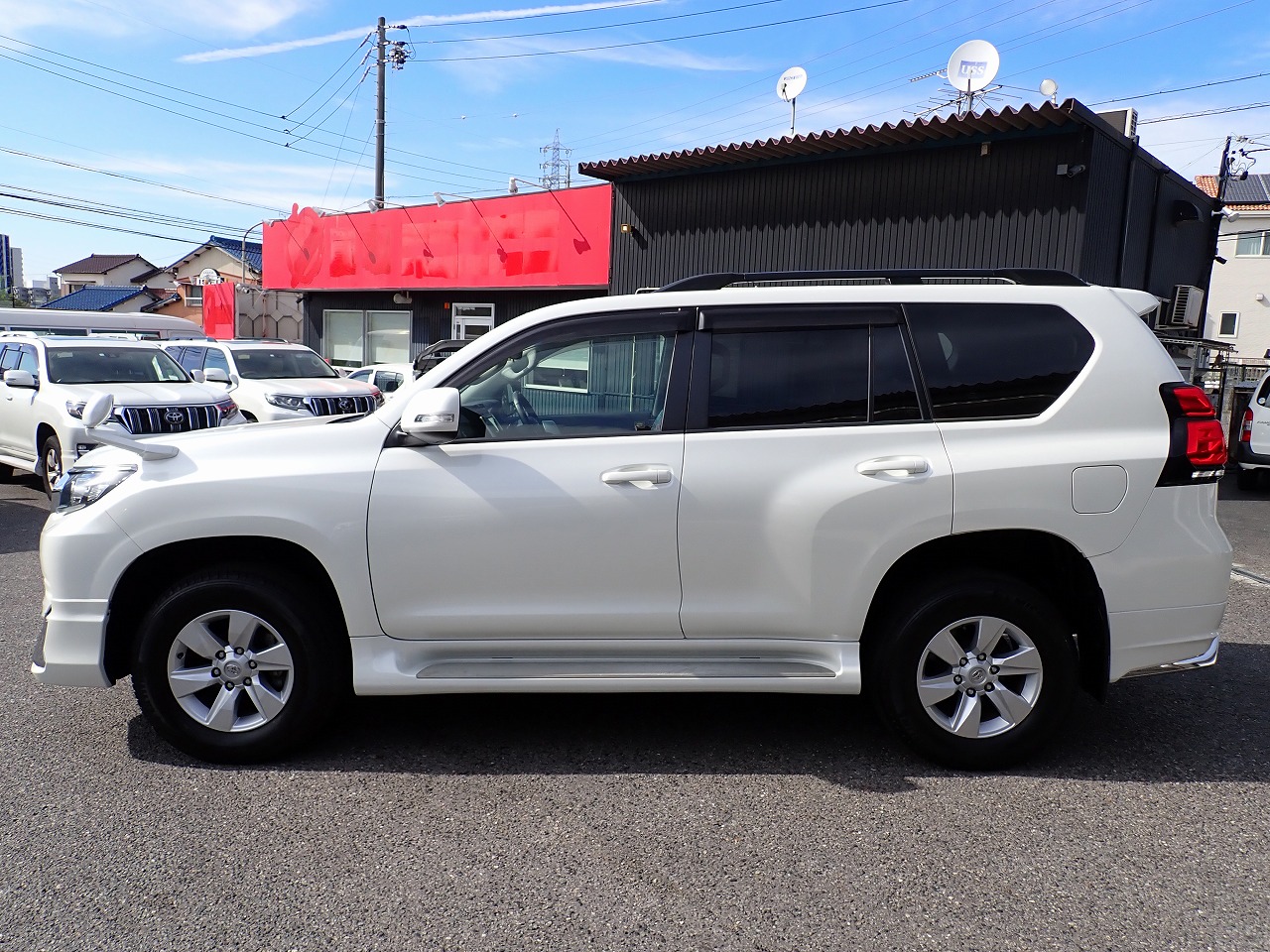 TOYOTA Land Cruiser Prado
