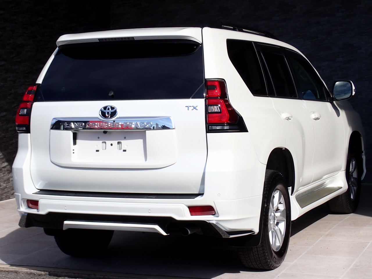 TOYOTA Land Cruiser Prado