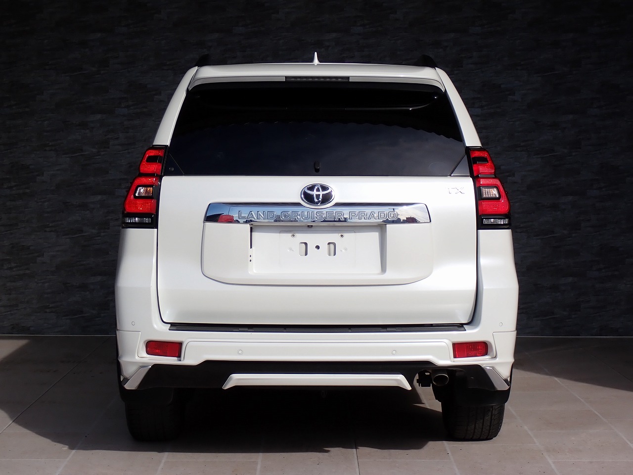 TOYOTA Land Cruiser Prado