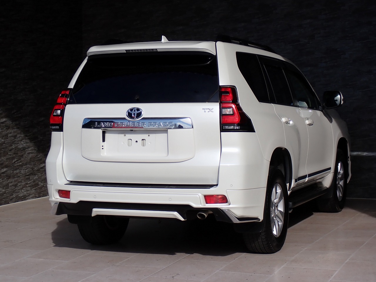 TOYOTA Land Cruiser Prado