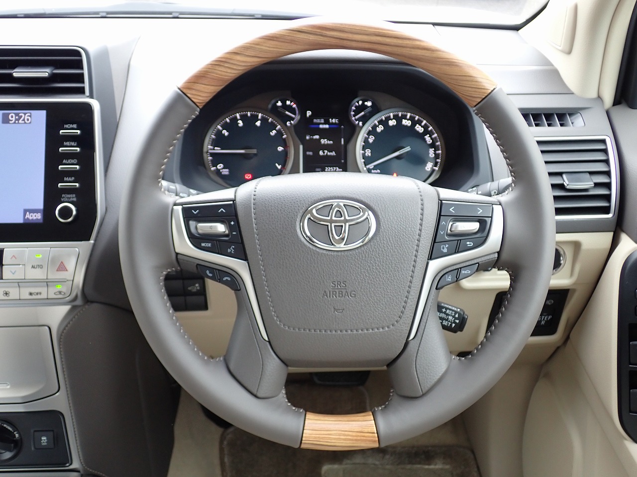 TOYOTA Land Cruiser Prado