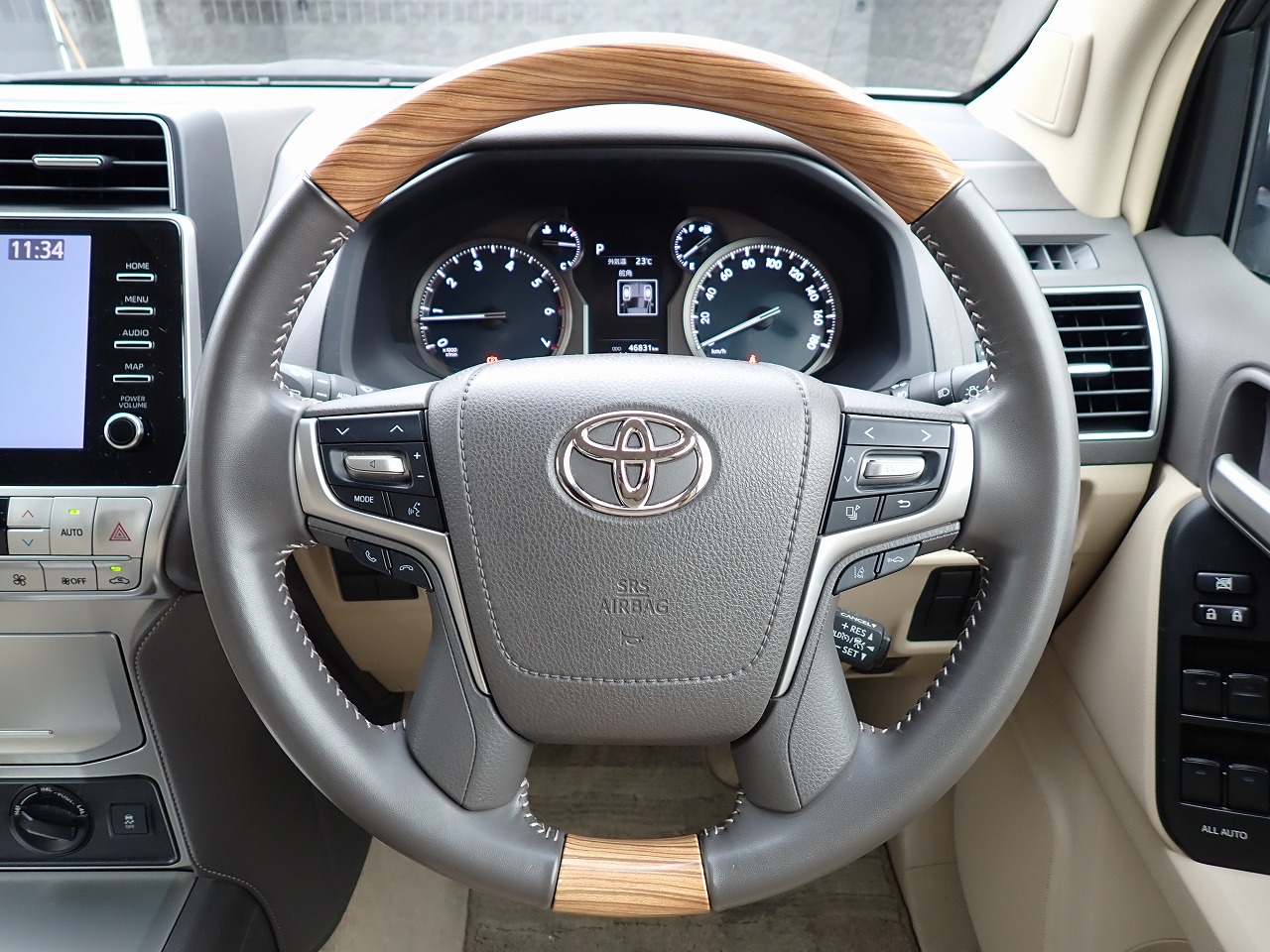 TOYOTA Land Cruiser Prado