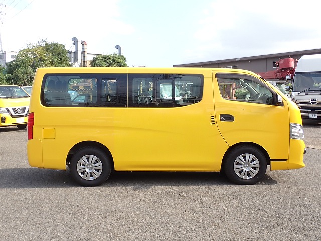 NISSAN NV 350 CARAVAN