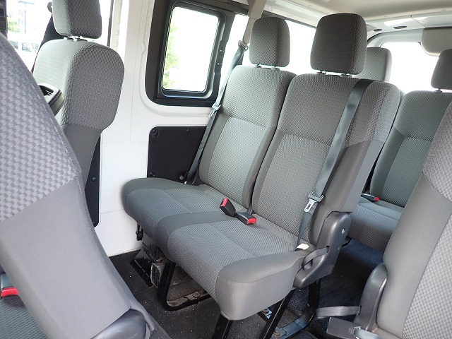 NISSAN NV 350 CARAVAN