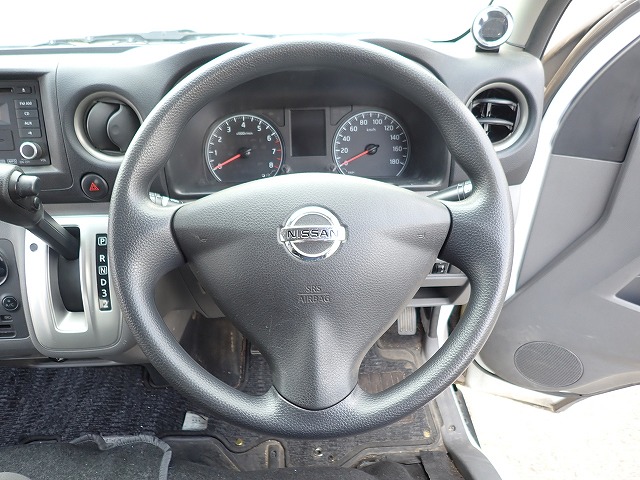 NISSAN NV 350 CARAVAN