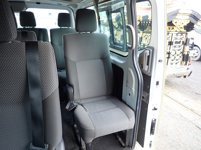 NISSAN NV 350 CARAVAN