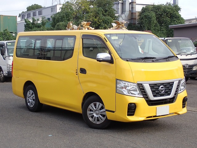 NISSAN NV 350 CARAVAN