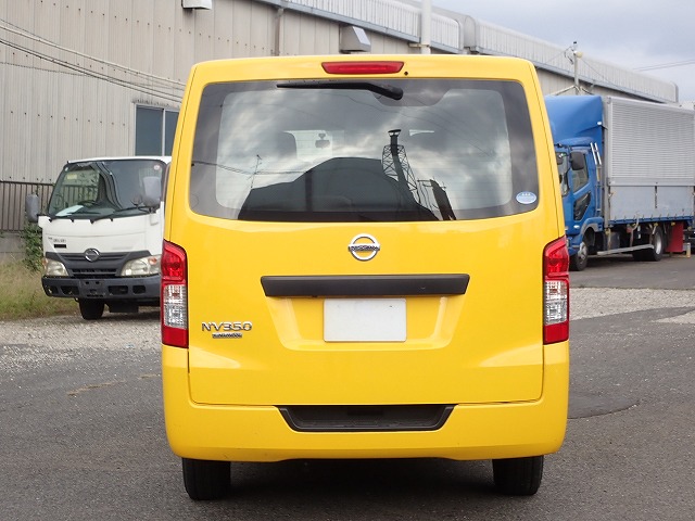 NISSAN NV 350 CARAVAN