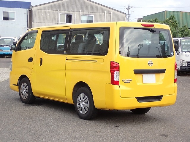 NISSAN NV 350 CARAVAN