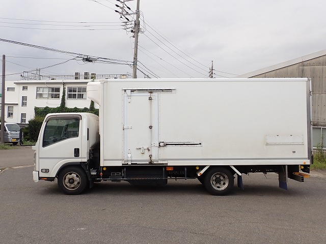 ISUZU Elf Truck