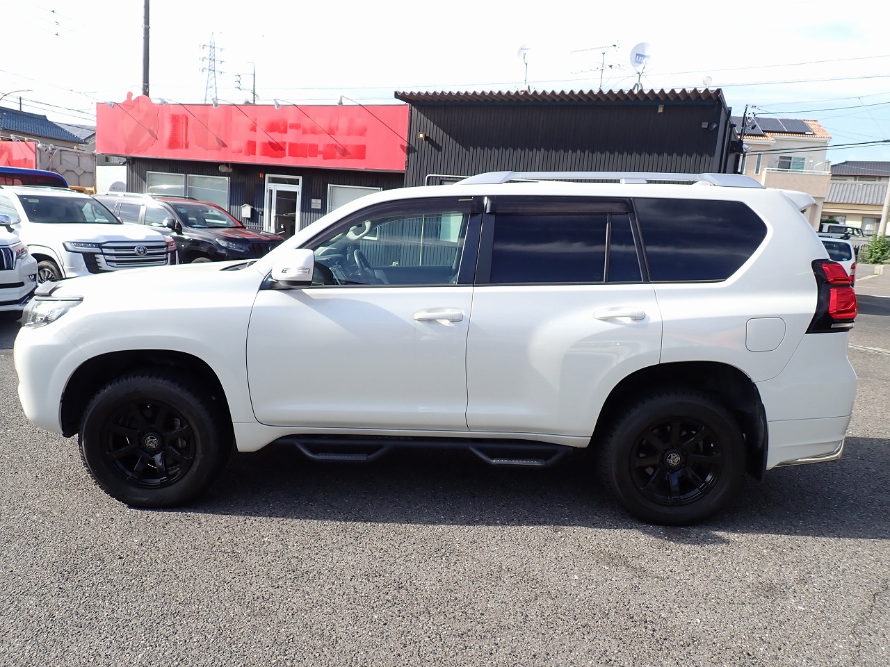 TOYOTA Land Cruiser Prado