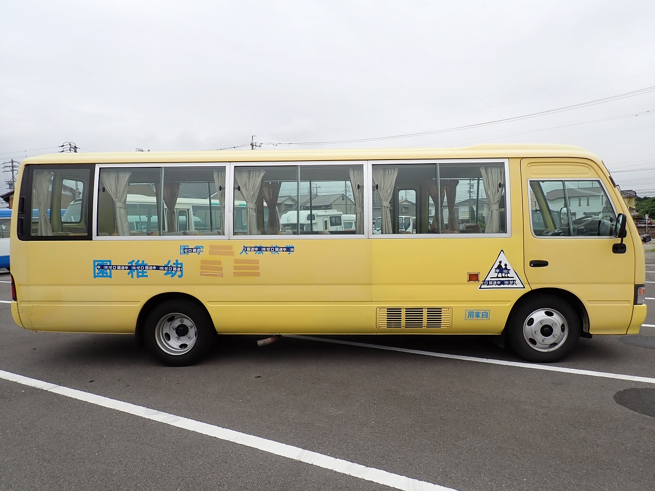 TOYOTA Coaster