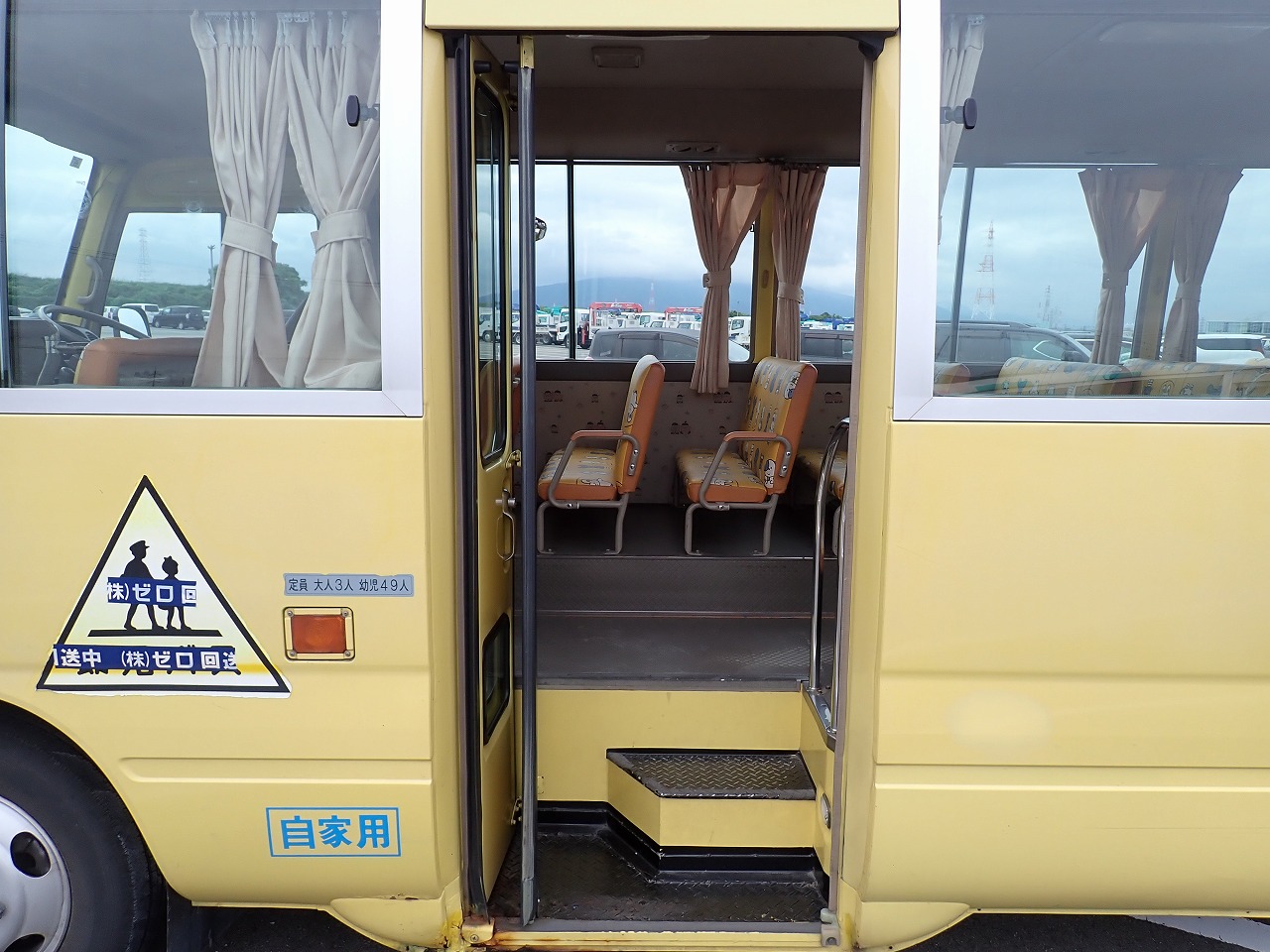TOYOTA Coaster