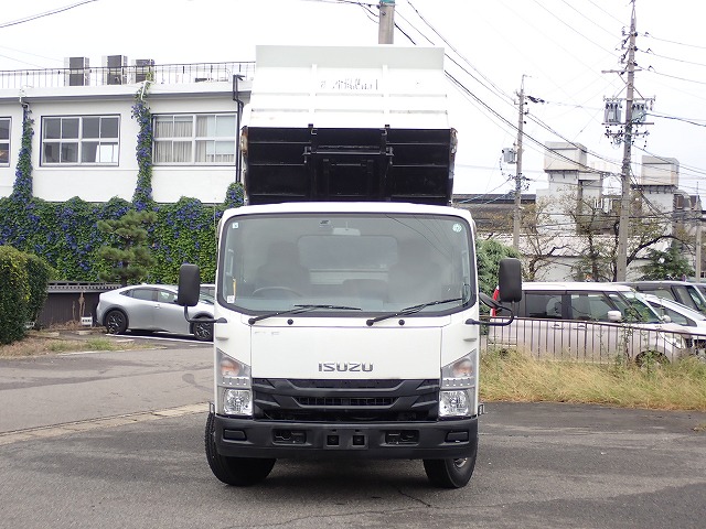 ISUZU Elf Truck