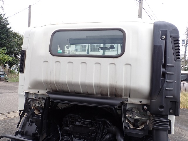 ISUZU Elf Truck