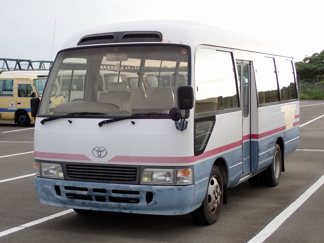 TOYOTA Coaster