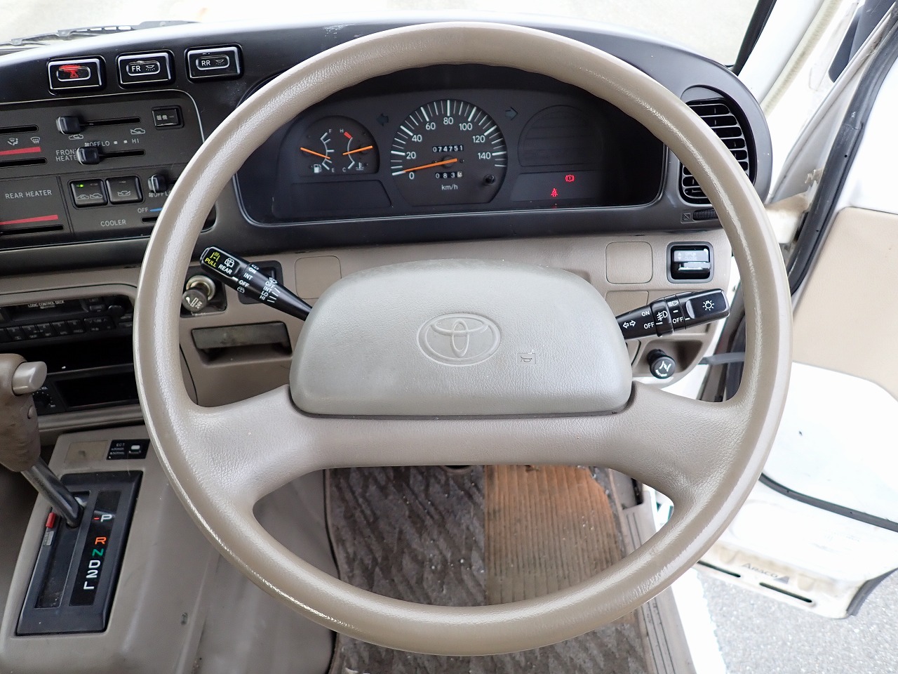TOYOTA Coaster