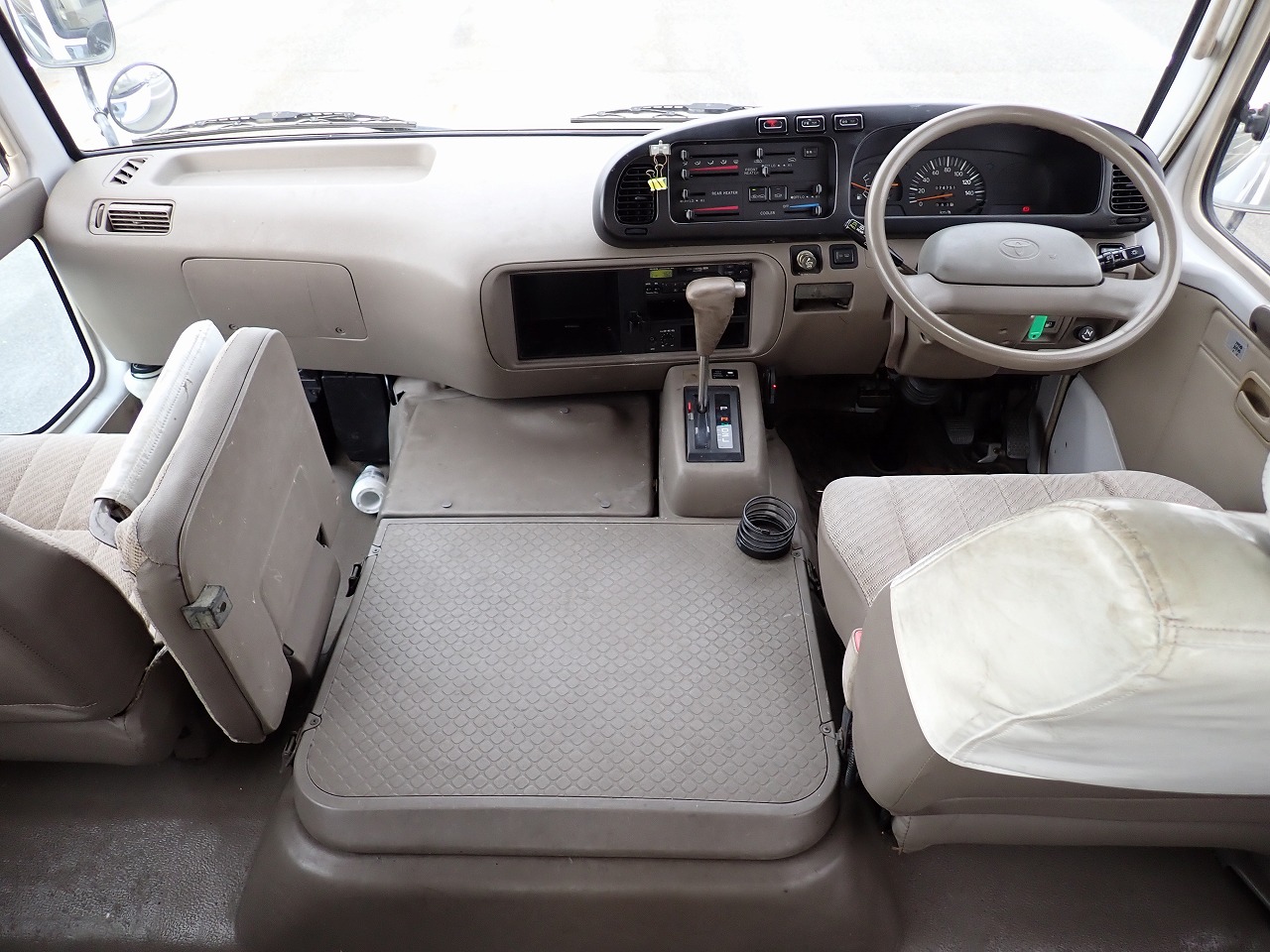 TOYOTA Coaster