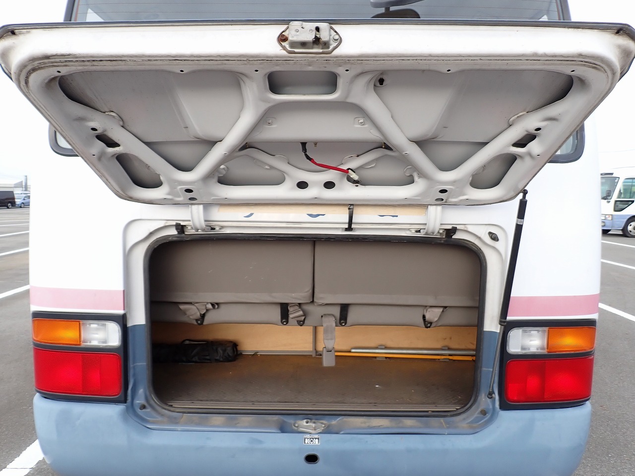 TOYOTA Coaster