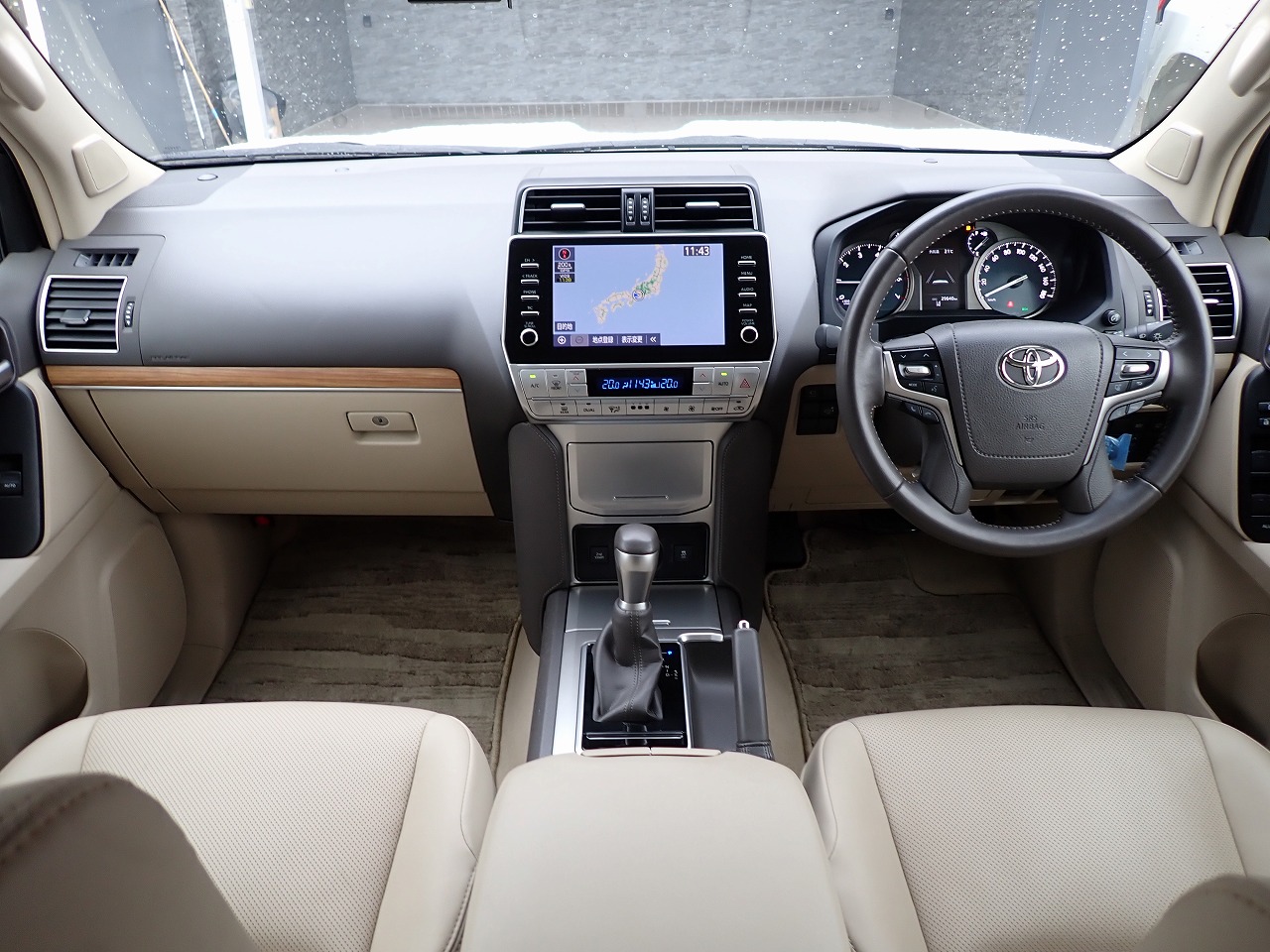 TOYOTA Land Cruiser Prado