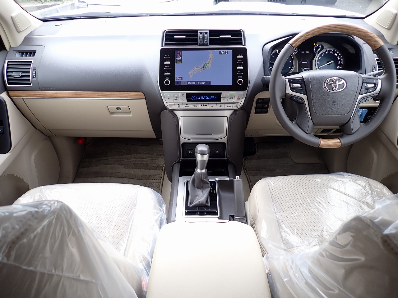 TOYOTA Land Cruiser Prado