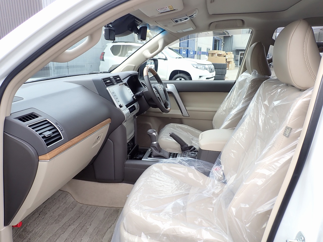 TOYOTA Land Cruiser Prado