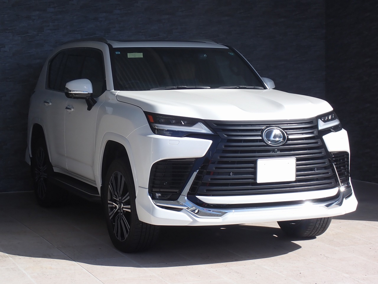 LEXUS LX
