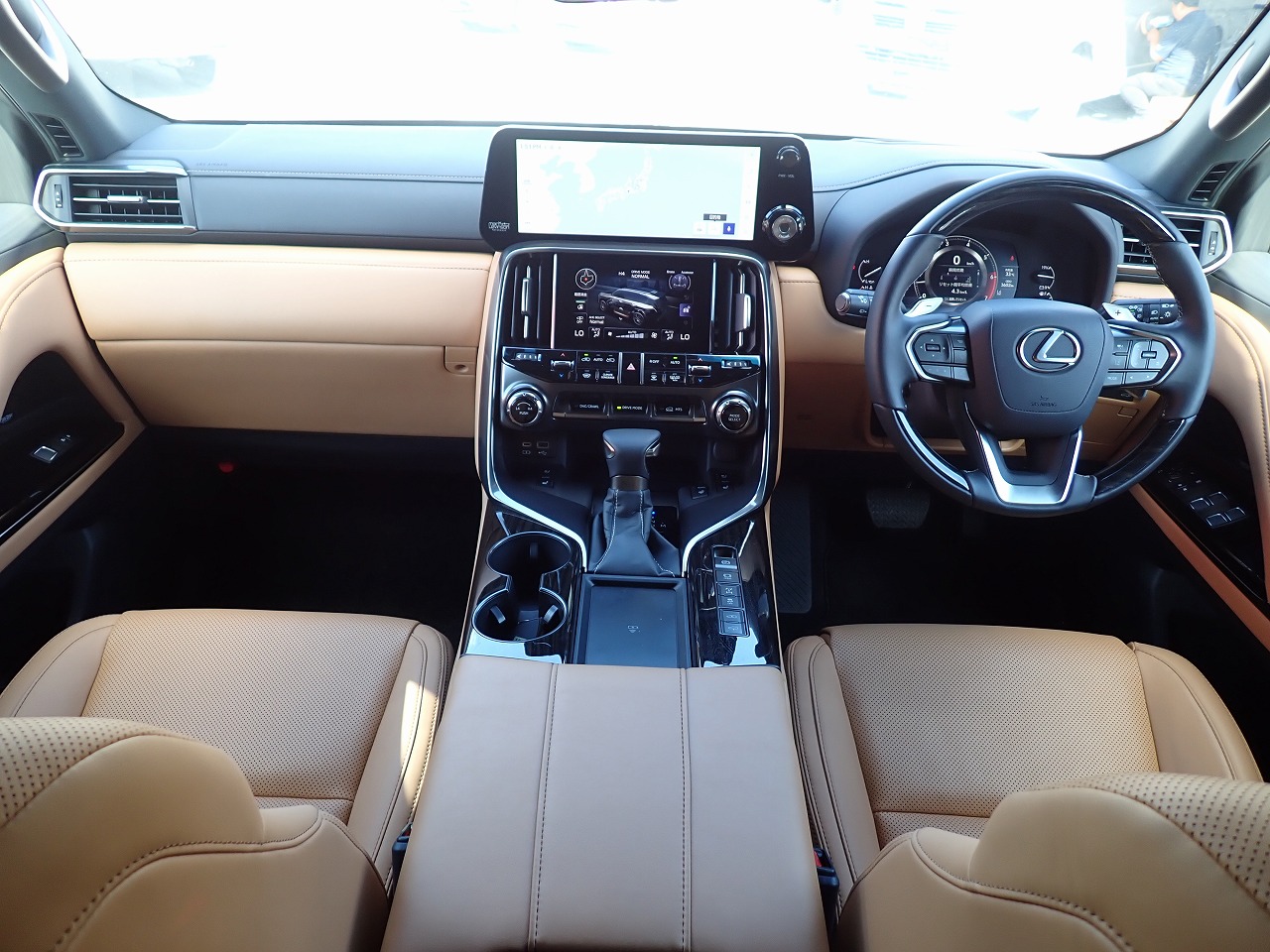 LEXUS LX