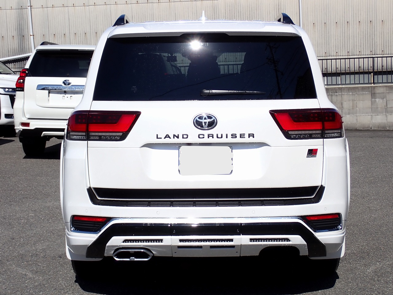 TOYOTA Land Cruiser