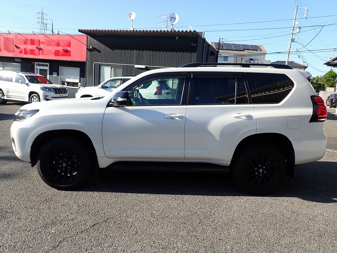 TOYOTA Land Cruiser Prado