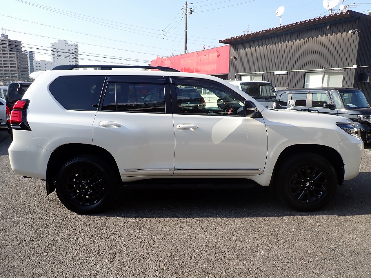 TOYOTA Land Cruiser Prado