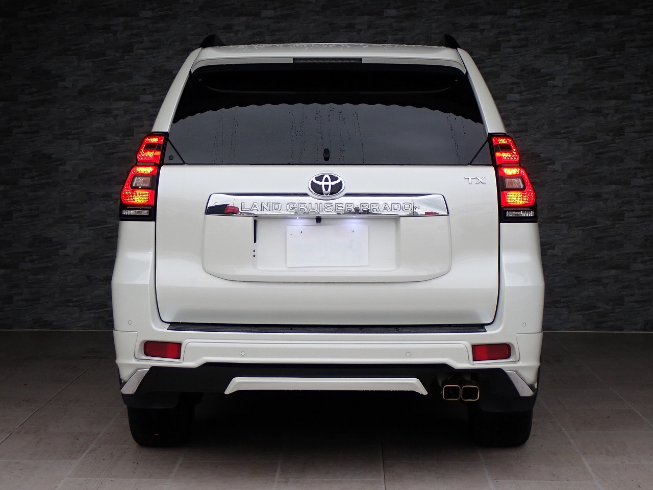 TOYOTA Land Cruiser Prado