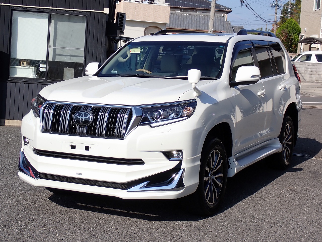TOYOTA Land Cruiser Prado