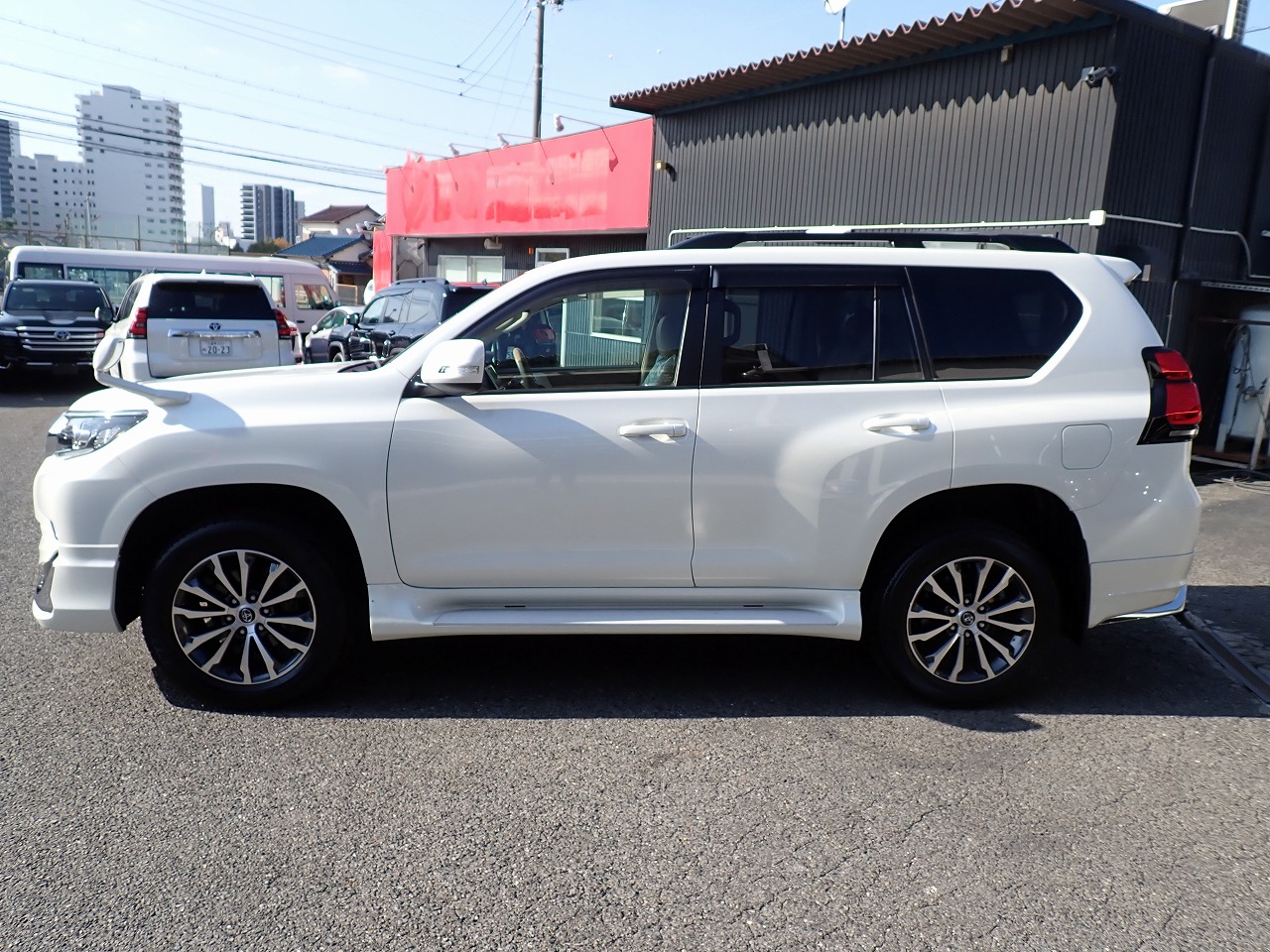 TOYOTA Land Cruiser Prado