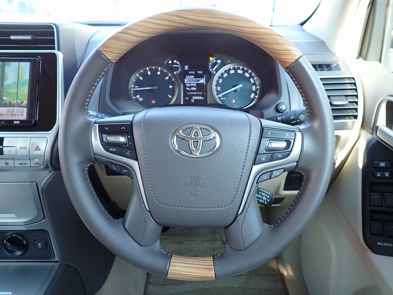 TOYOTA Land Cruiser Prado