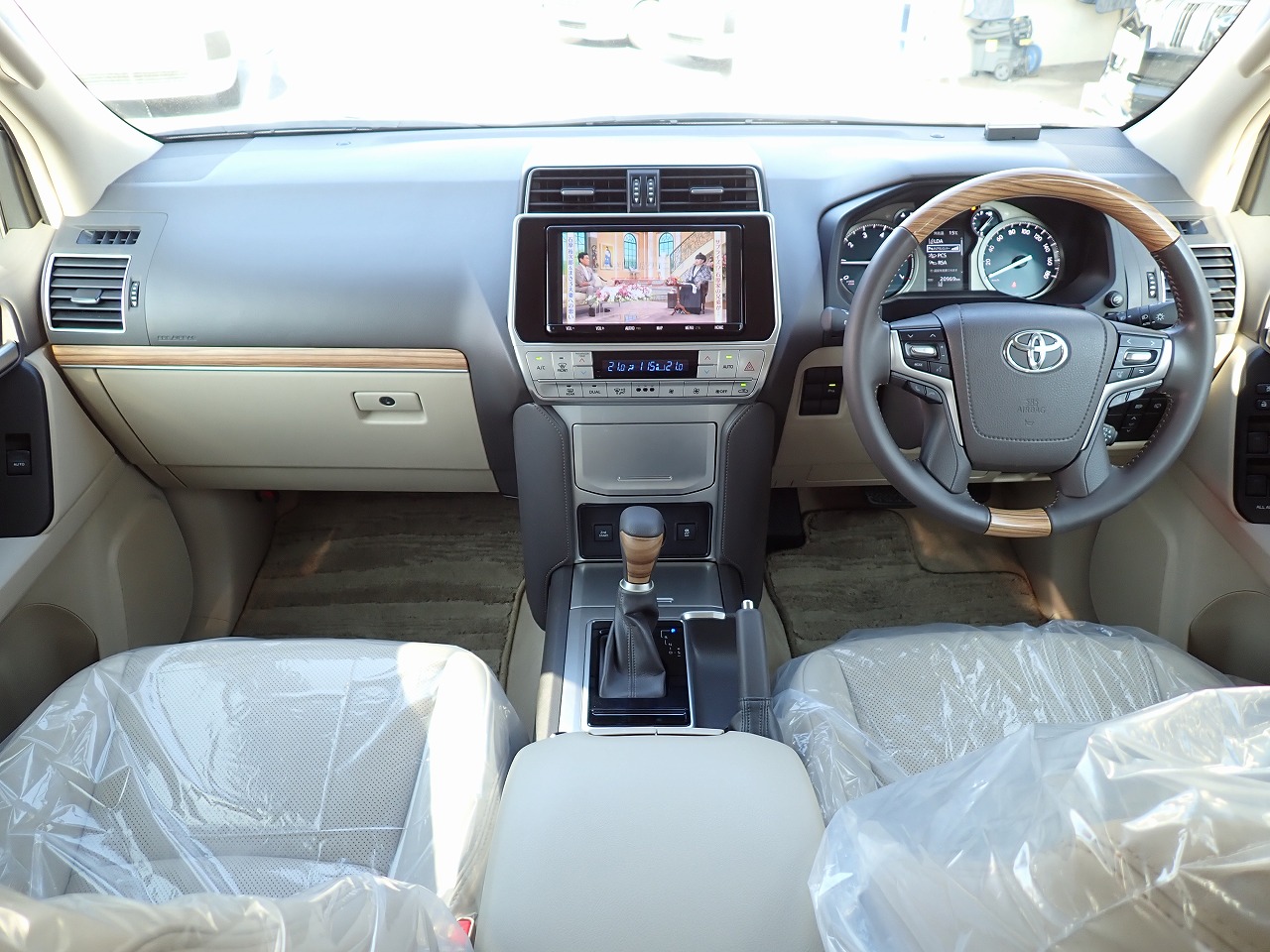 TOYOTA Land Cruiser Prado