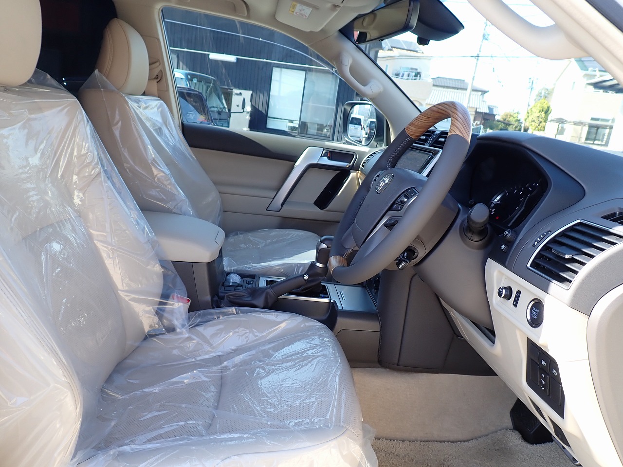 TOYOTA Land Cruiser Prado