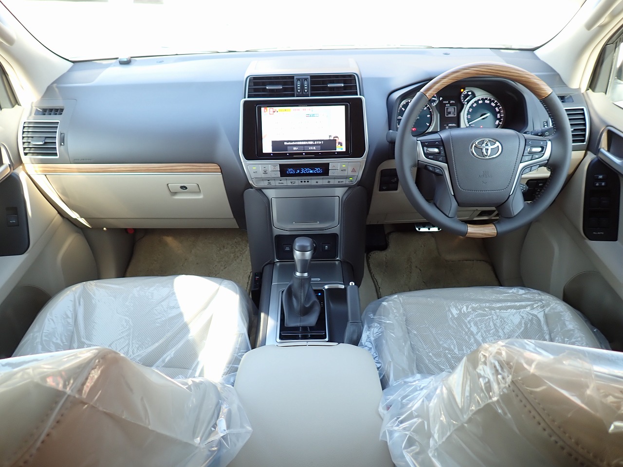 TOYOTA Land Cruiser Prado