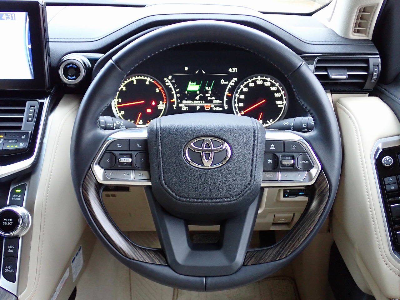 TOYOTA Land Cruiser