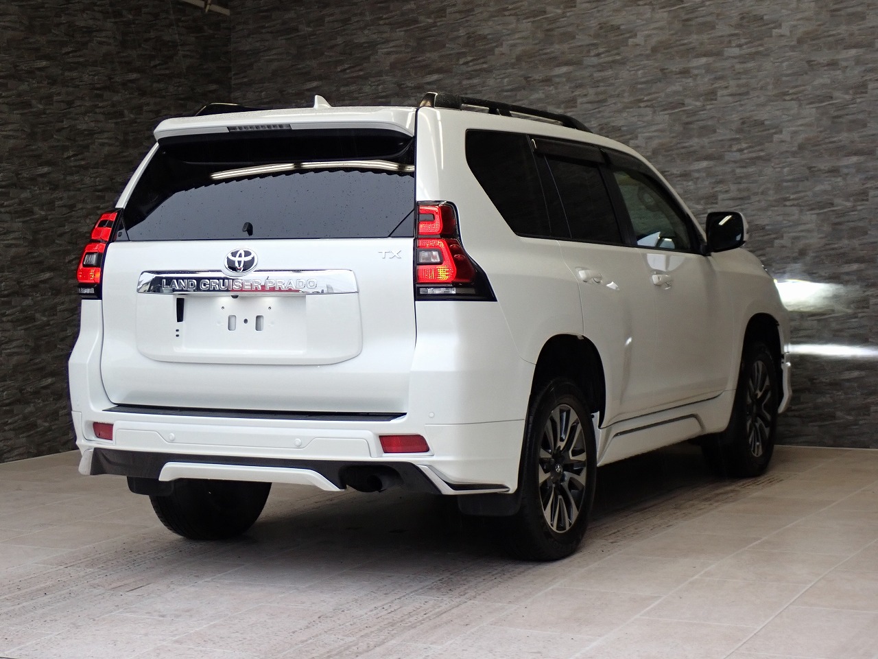 TOYOTA Land Cruiser Prado