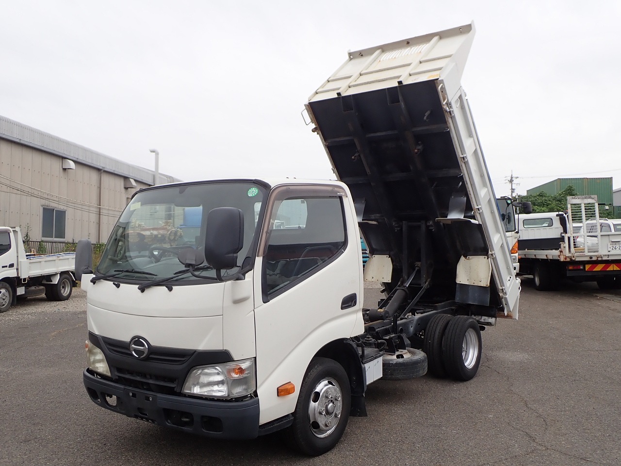 HINO Dutro