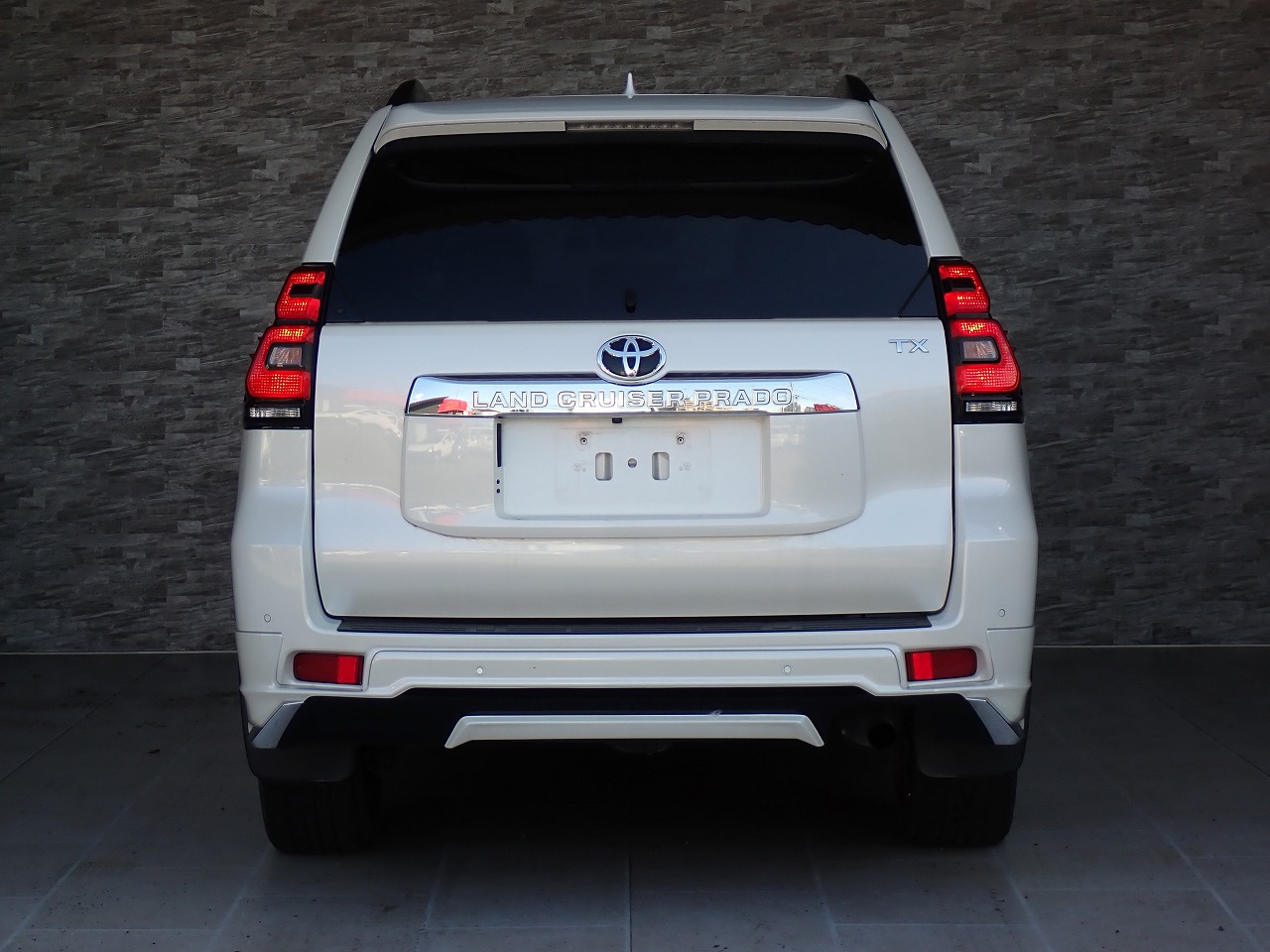 TOYOTA Land Cruiser Prado